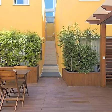 Bloom House By Sweet 3* Porto